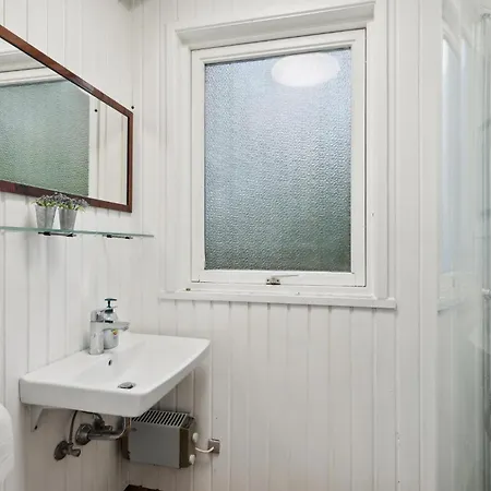 3 Bedroom Stunning In Roslev