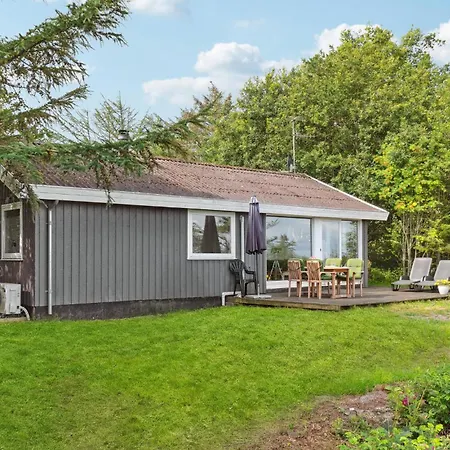 3 Bedroom Stunning In Roslev *